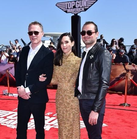Paul Bettany with his wife Jennifer Connelly and their son Kai Dugan.